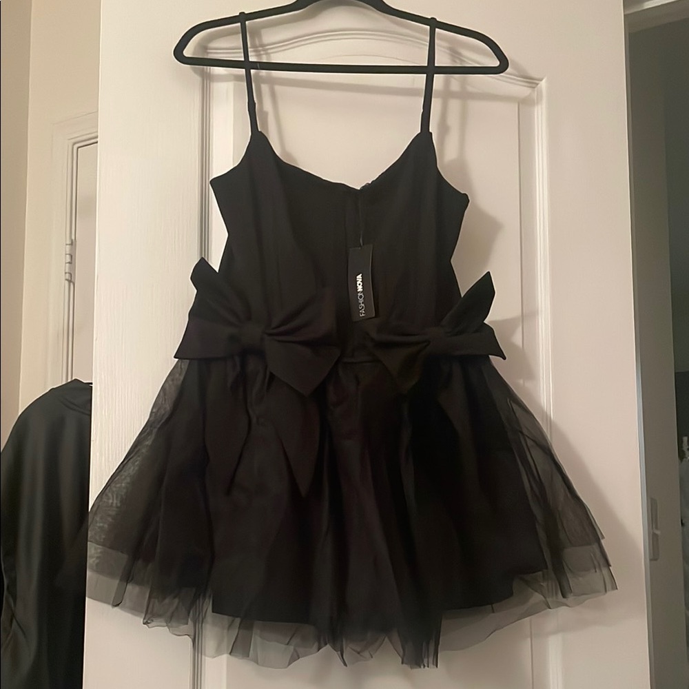Elegant Black mini Dress
